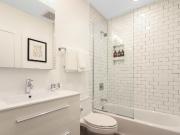 822 Howard Avenue 5 Bedroom Apartment for Rent at 822...