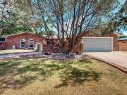 8232 avenida la prestina ne