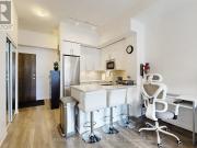 823 99 EAGLE ROCK WAY