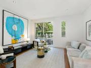 8/247 O'Sullivan Road,Bellevue Hill,New South Wales...