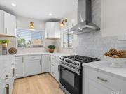 826 W 104th St, Los Angeles, CA 90044