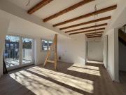 82 Stufen ins Glück: Sanierte DG Wohnung mit...