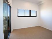 $830 per week / $3,320 Bond