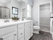 833 lennox street # clarendon 3st spec