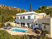83530 ENTRE CANNES ET SAINT TROPEZ VILLA Contemporaine F6