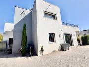 83700 Saint Raphael Villa moderne jacuzzi et piscinable...