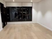 83 Harbour St, Sydney