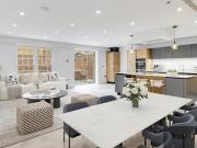 83 West Heath Road, Childs Hill, London, NW3 7UJ, United...