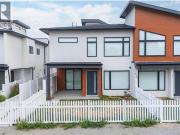 840 Grenfell Ave Avenue Unit# 2, Kelowna, BC, V1Y 5J4...