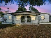8415 8 N 47th St, Tampa, FL 33617