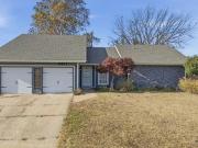 8417 E 64th Pl, Tulsa, OK 74133