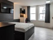 84 86 Derrys Villa, Flat 8