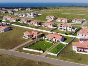 851 m² Land available in Kidds Beach