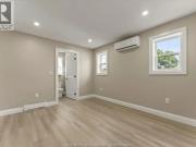 854 University Unit# UPPER 854 University Unit# UPPER