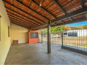85 Área Útil Casa Alugar, 2 Dormitórios localizado em...