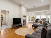 85 Lumeah Rd, Caulfield North VIC 3161 House For Rent |...