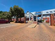 85m2 the village office park office to let