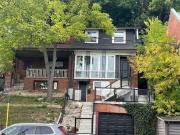 862 Davenport Road Toronto ON M6G 2B6 3 Bedroom House...