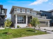 872 Lawthorn Way Se, Airdrie, AB, T4A 3N9 house for sale Li.