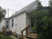 876 Boyd Avenue Winnipeg MB R2X 0Z7 1 Bedroom House for...