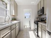 8802 Seneca St, Oakland, CA