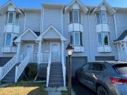 882 Winchester Lane 2 bed, 2.5 bath ALL INCLUSIVE! 882...