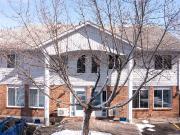 889 Chestnut Crescent 2 Bedroom Home for Rent at 889...