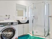 Stylish One Bedroom Unit in Quiet Collinswood Location