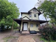 895 S Plymouth Avenue