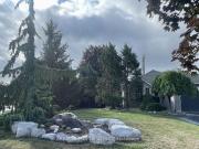 899 Beatrice St E
