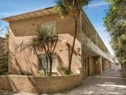 8/9 partens Street, Elwood, VIC 3184