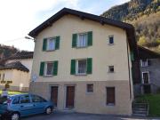 8 1/2 Zimmer Haus mit Balkon an ruhiger Lage /...