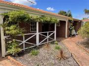 8 Aberdeen Close, HALLS HEAD, WA 6210 House for Rent