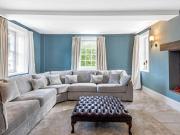 8 bed house for sale