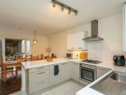 8 bed house for sale