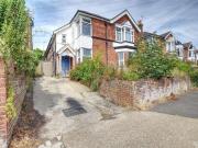 8 bed house for sale