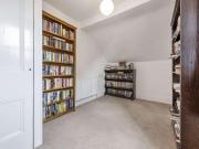 8 bed house for sale