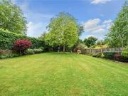 8 bed house for sale