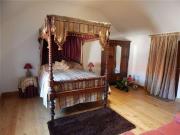 8 bed house for sale