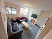 8 Bed Semi Detached House, Stanbury Avenue, BS16