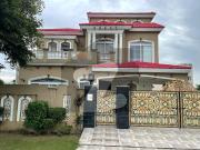 8 Bedroom 1 kanal House with Basement for Rent in DHA... 8 Bedroom 1 kanal House with Basement for Rent in DHA...