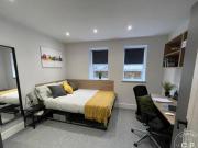 8 Bedroom Apartment For Rent In Wollaton Road, Beeston