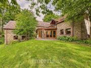 8 bedroom country house for sale