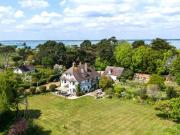 8 Bedroom Detached House