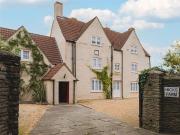 8 Bedroom Detached House