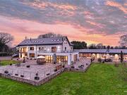 8 Bedroom Detached House