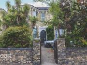 8 bedroom detached house for sale