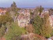 8 bedroom detached house for sale