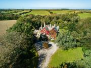 8 bedroom detached house for sale