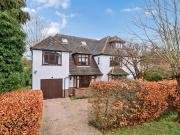 8 bedroom detached house for sale